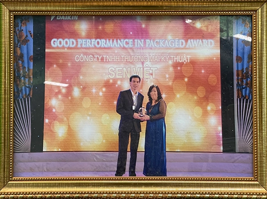 Chứng nhận đại lý triệu đô Daikin 2013